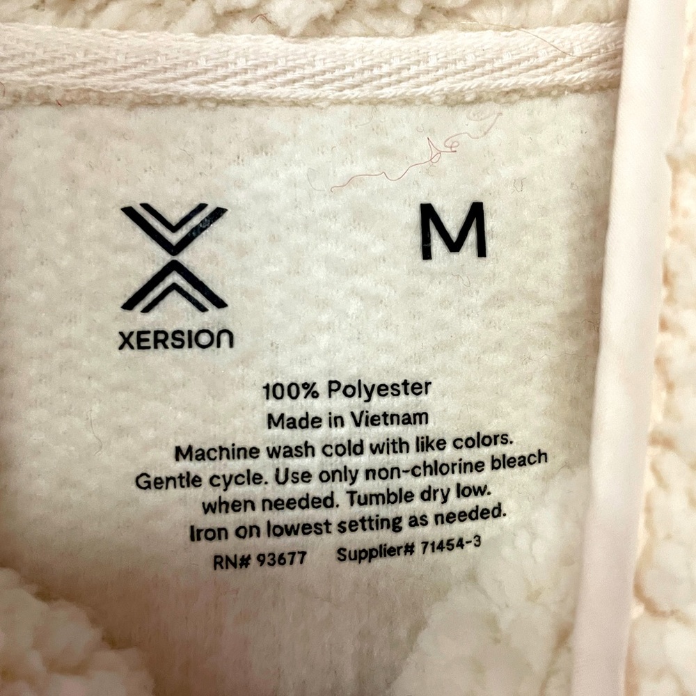 Xersion NWT Cream Sherpa Zip Jacket With Front Pockets, Sz M - Picture 3 of 5